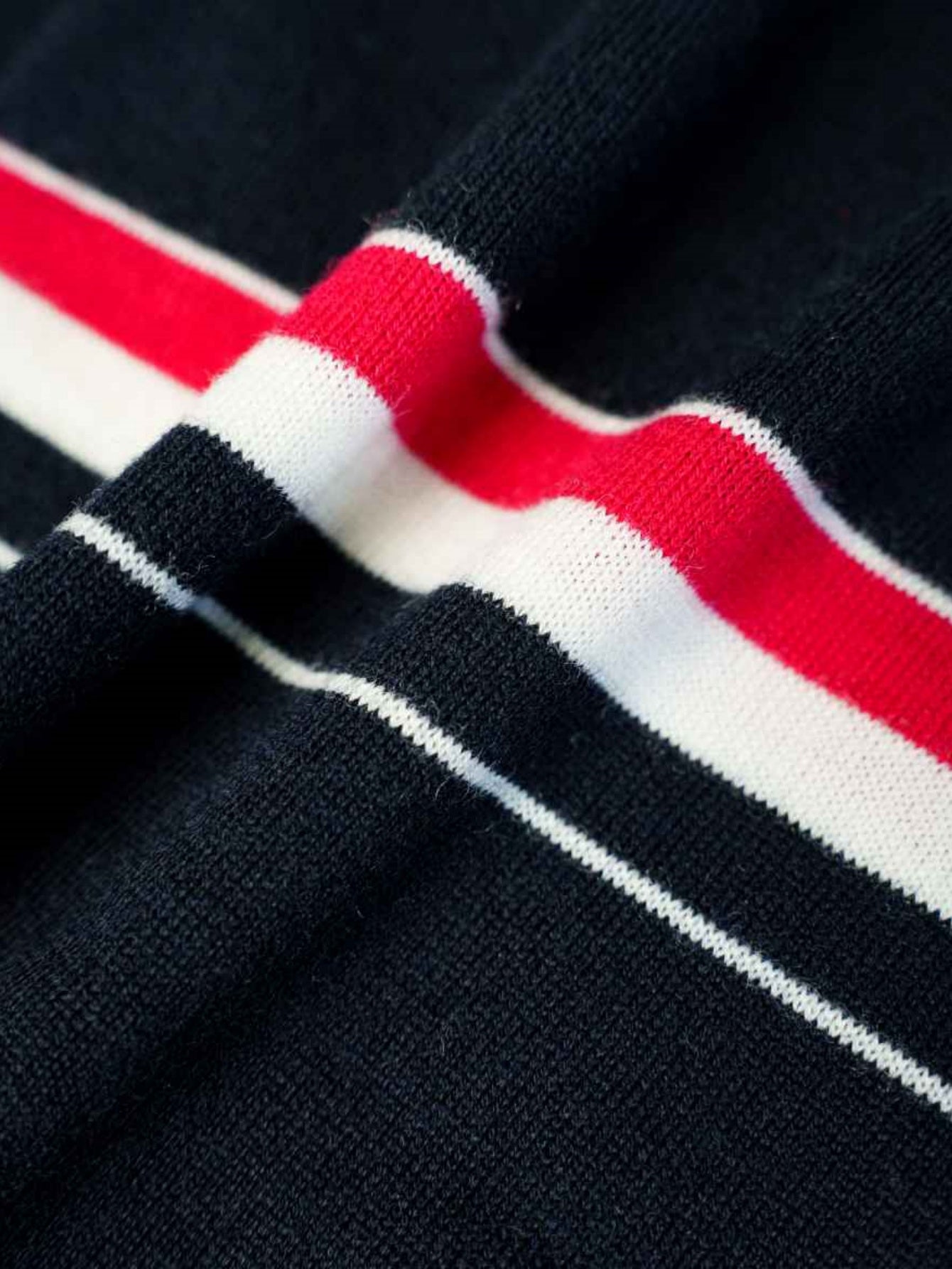 Men’s Wool Crewneck Stripe Trim Sweater – Classic Long-Sleeve Knit Pullover