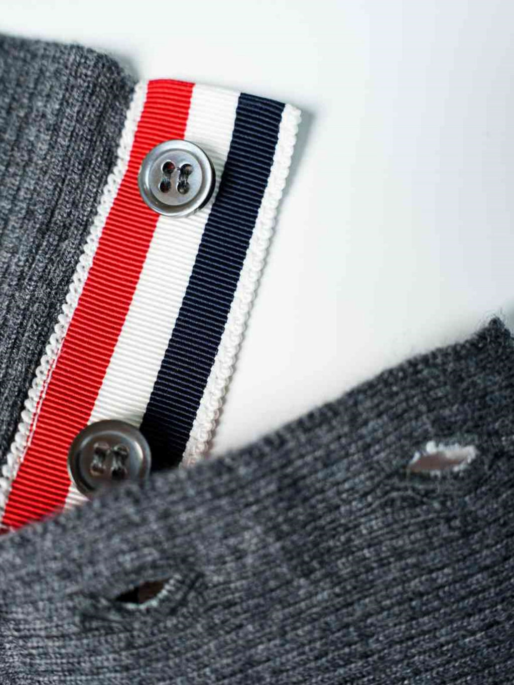 Men’s Wool Crewneck Stripe Trim Sweater – Classic Long-Sleeve Knit Pullover