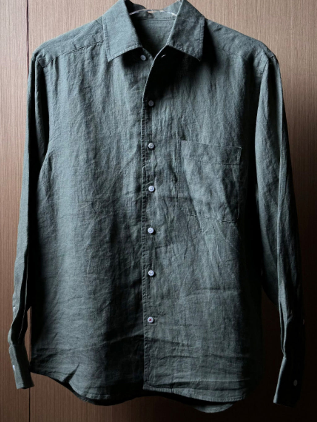 Women’s Long-Sleeve Linen Shirt – Breathable Button-Up Blouse