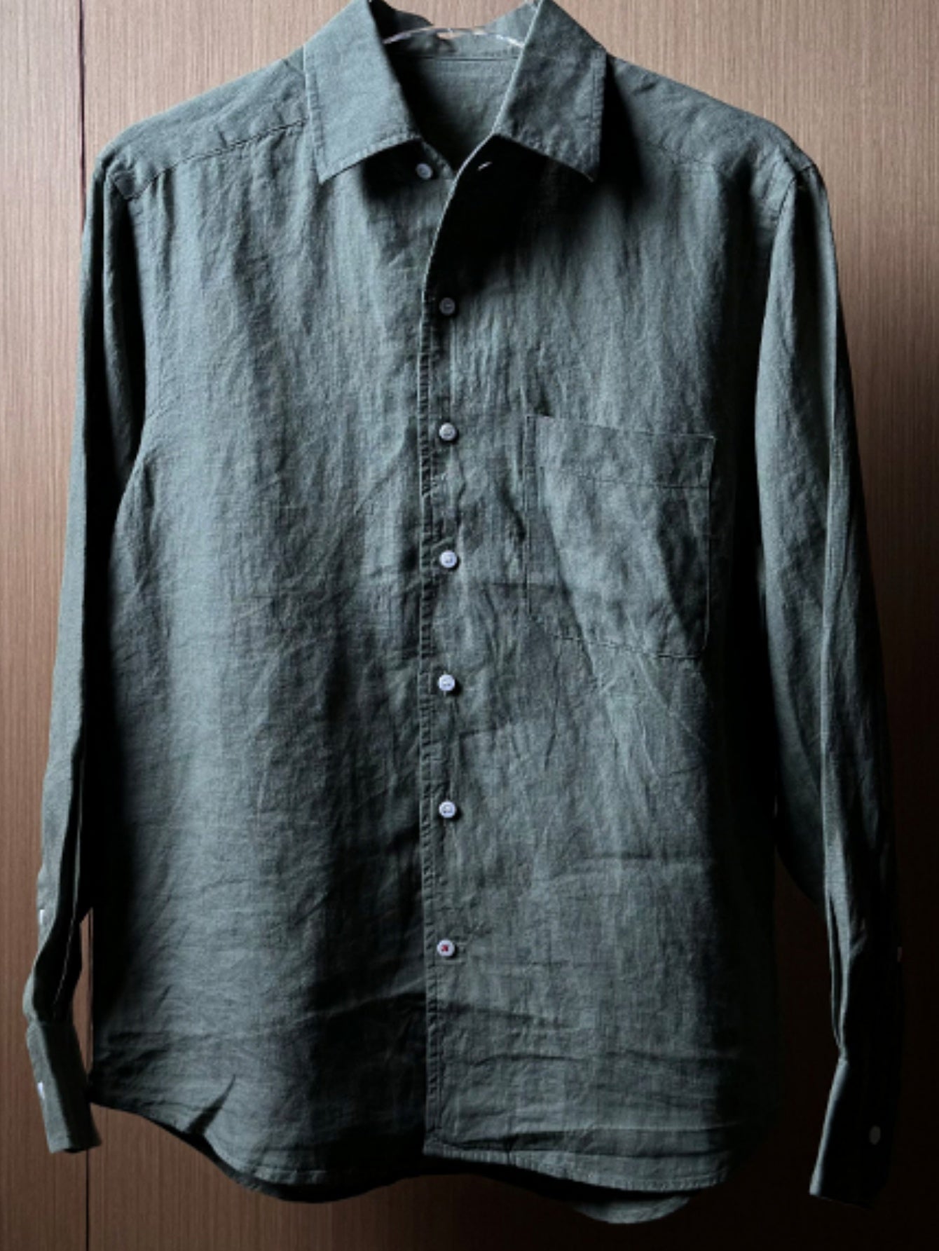 Women’s Long-Sleeve Linen Shirt – Breathable Button-Up Blouse