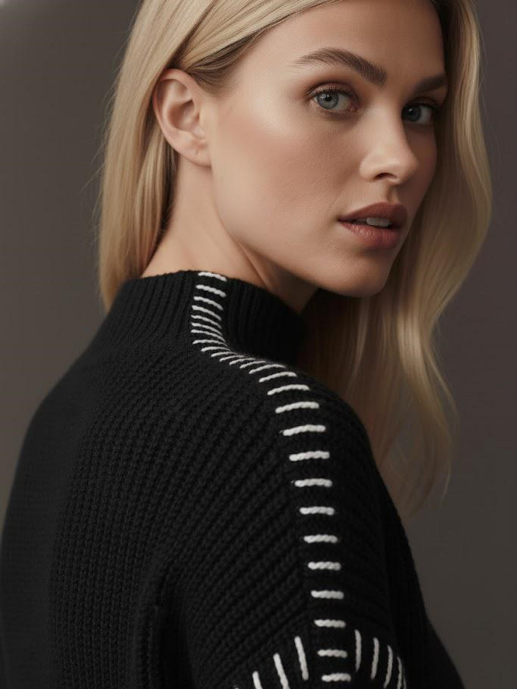 Women's Mock Neck Pullover Sweater, Long Sleeve Casual Knit Jumper with Contrast Stitching Detail